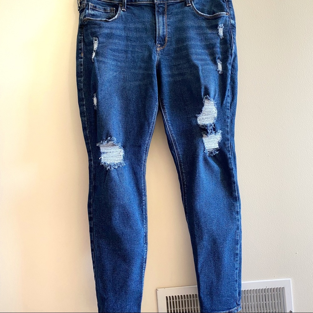 Old Navy Mid-Rise Rockstar Super Skinny Jeans - 12